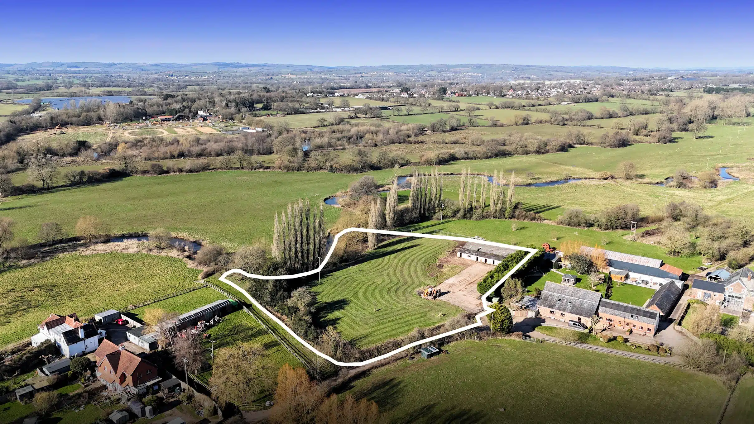 Cullompton - Riverside Plot With 2 Acres — photo 2