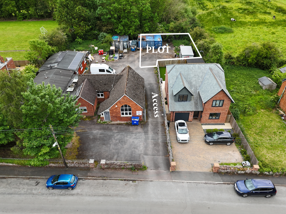 Clyst Honiton - Plot To The Rear Of The Old School — photo 2