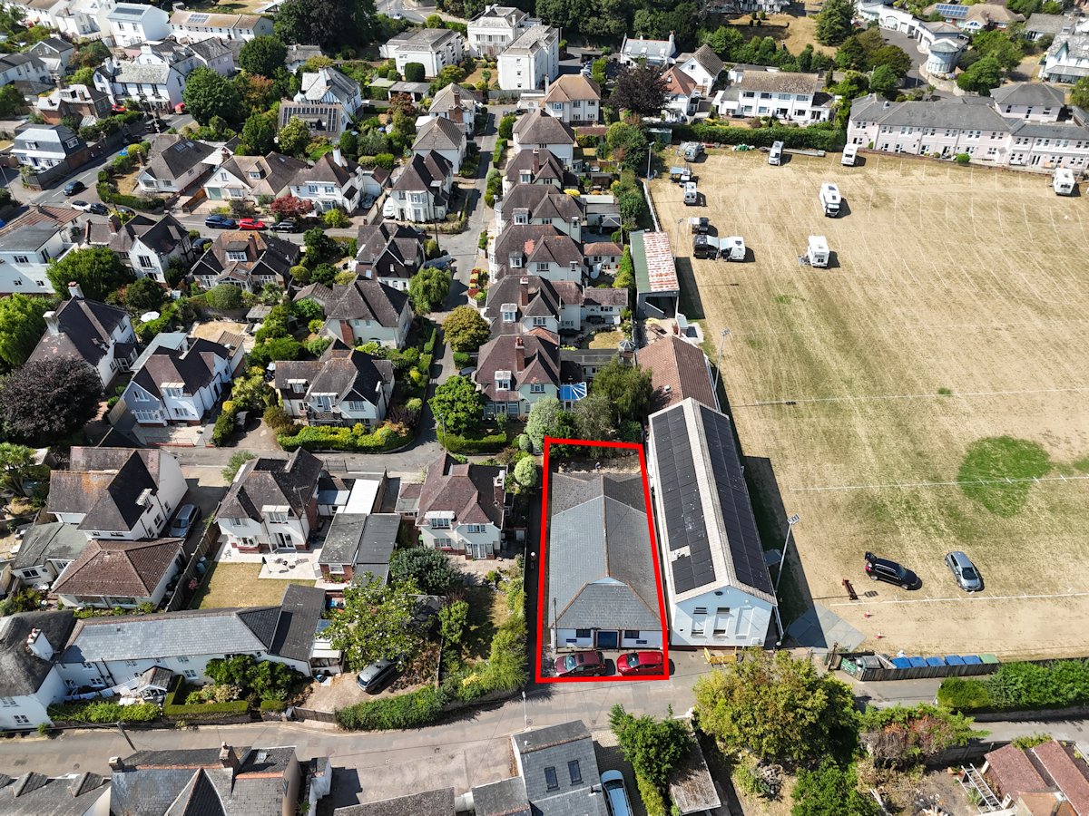 Sidmouth - Heydons Hall, Heydons Lane — photo 3